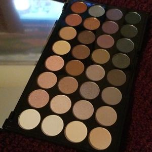 Makeup Revolution Affirmation Eyeshadow Palette